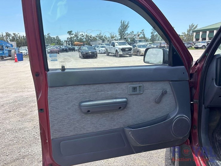 1999-toyota-tacoma-image-6
