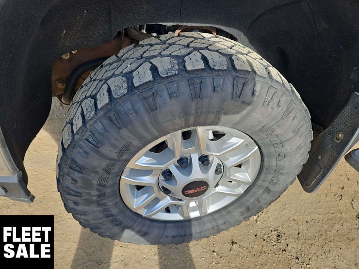 2020-gmc-sierra-2500hd-image-24