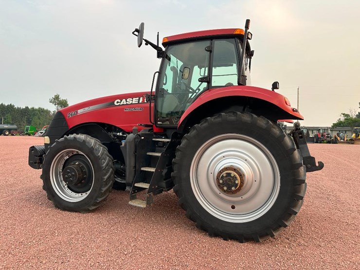 2012-case-ih-magnum-260-image-6