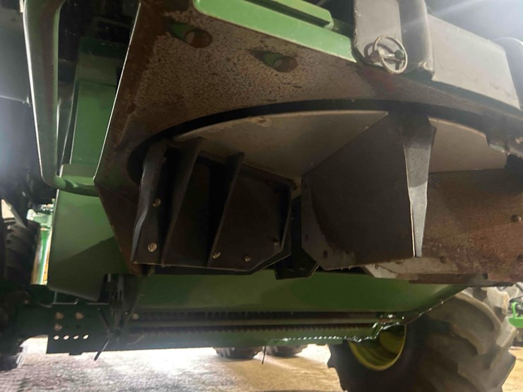 2011-john-deere-9770-sts-image-26
