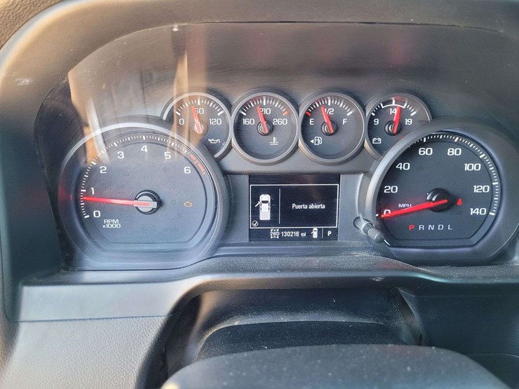 2021-chevrolet-silverado-2500-image-12