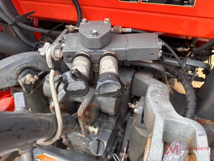 kubota-m7060d-image-9