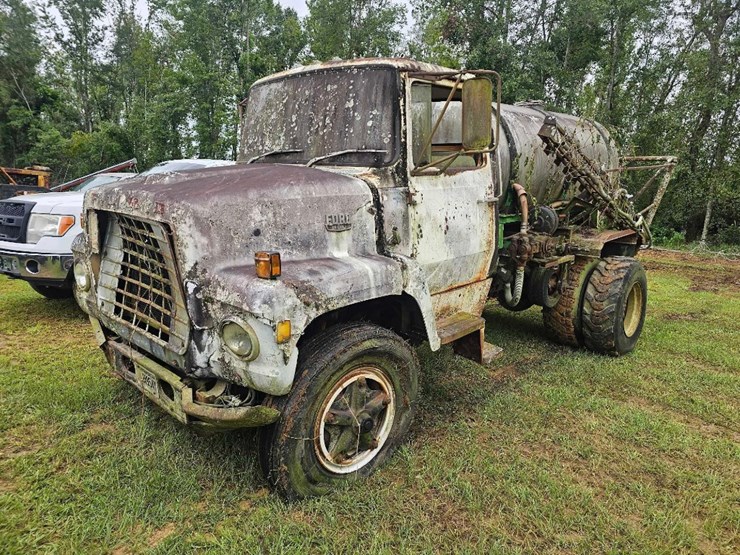 ford-800-image-2