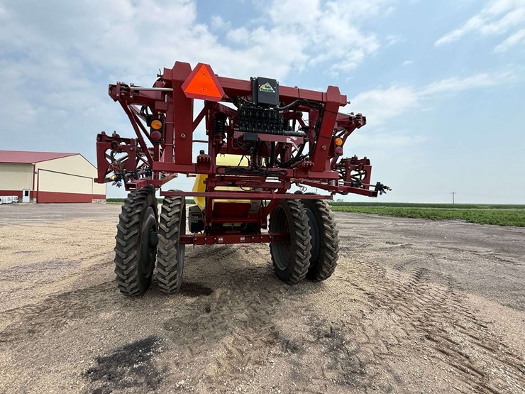 hadri-commander-4400-pull-type-sprayer,-132’-booms,-auto-height-control,-steerable-axle,-john-deere-image-18