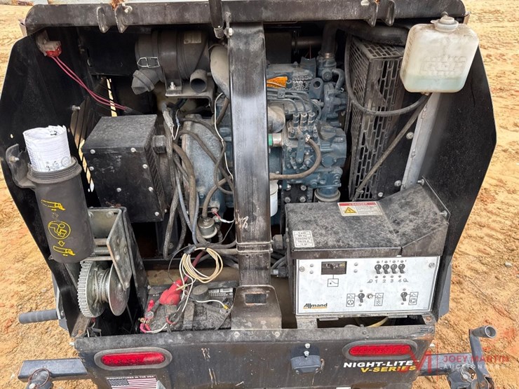 2019-allmand-bros-night-lite-v-series-nlv-image-8