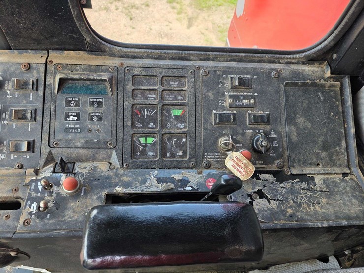 1993-case-ih-1666-image-43