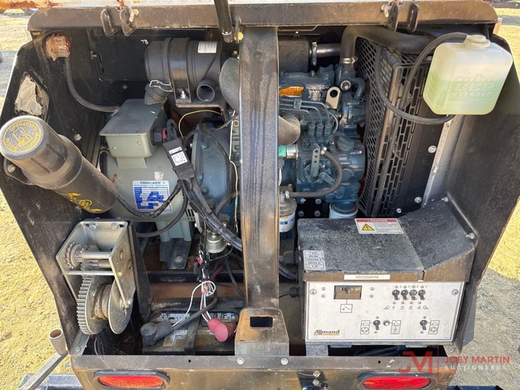 2018-allmand-bros-night-lite-v-series-nlv-image-8