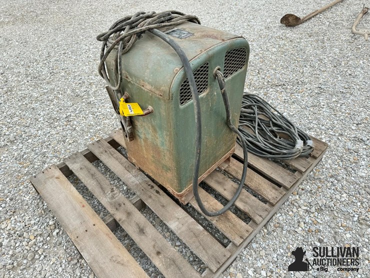marquette-64c-farm-welder-image-7