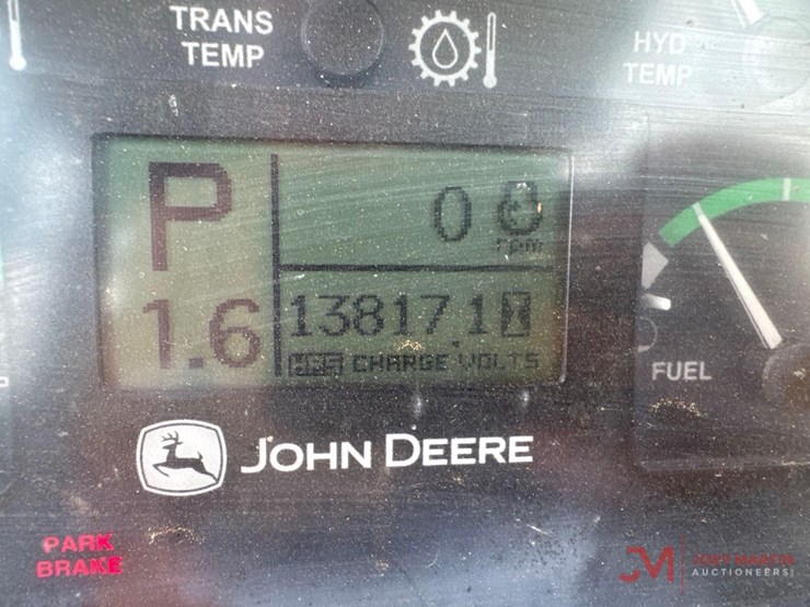 2010-deere-850j-image-16
