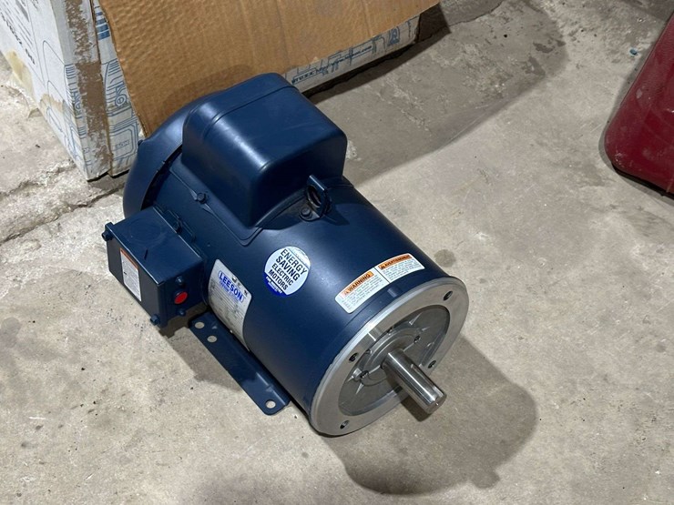 5hp-leeson-electric-motor,-220v,-1-1/8”-shaft,-3500-rpm,-new-in-box-image-3