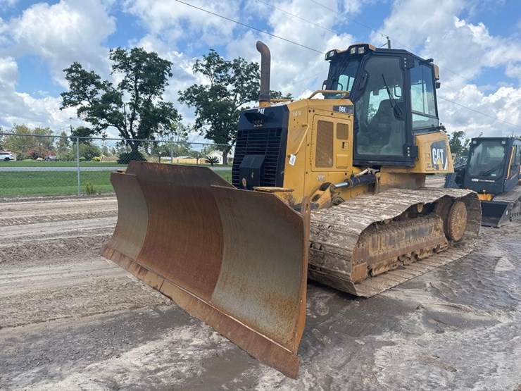 2016-caterpillar-d6k2-lgp-image-2