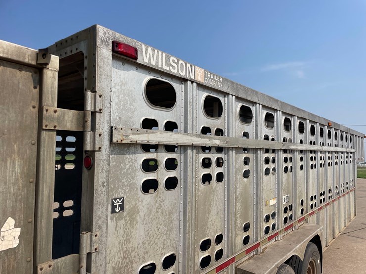 1997-wilson-livestock-trailer-image-26