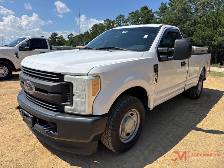 2017-ford-f250-xl-image-6