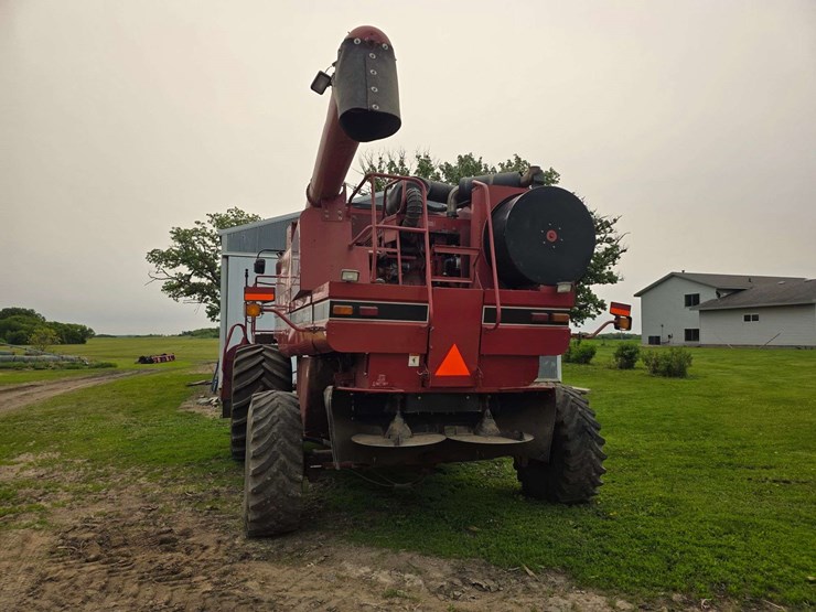 2002-case-ih-2388-image-16
