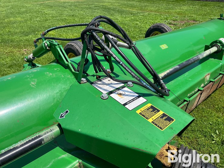 2013-john-deere-120-image-16