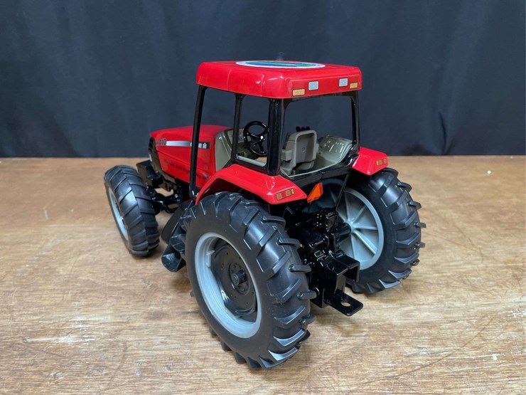 1/16-case-ih-mx110-2002-wisconsin-nib-ertl-image-5