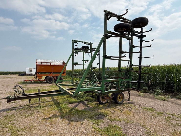 john-deere-1610-image-19