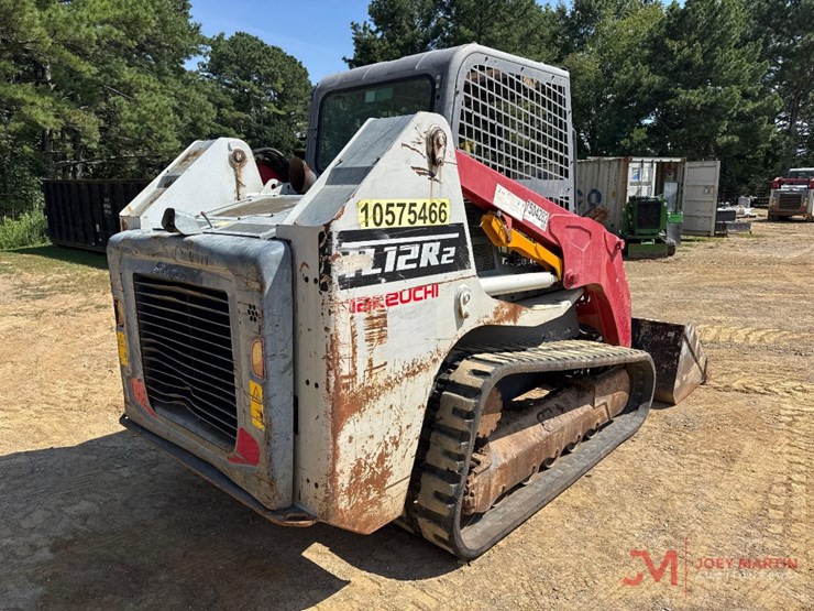 2017-takeuchi-tl12r2-image-3