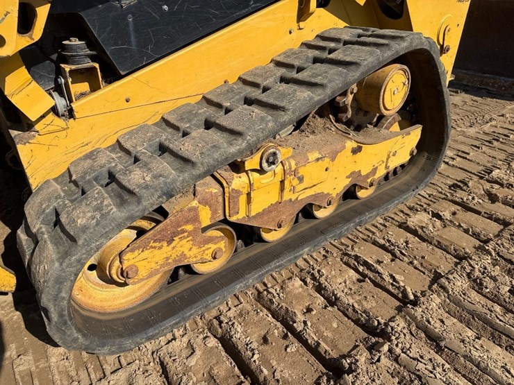 2014-caterpillar-259d-image-9