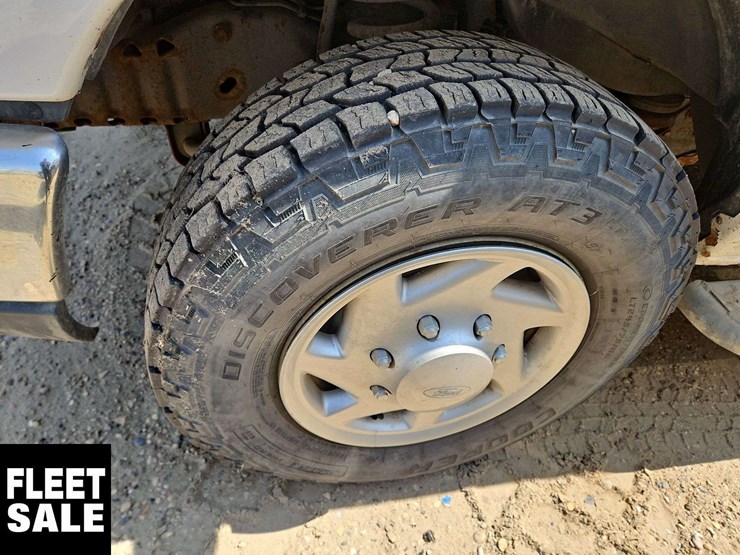 2012-ford-cargo-image-22