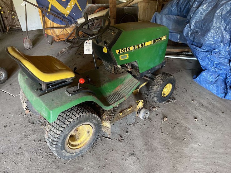 john-deere-la-image-1