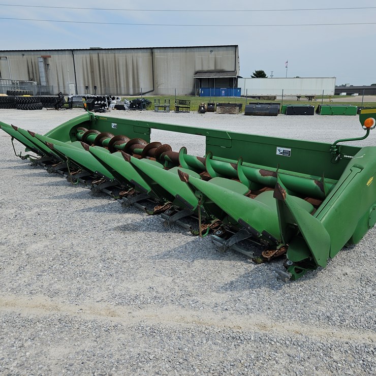 2009 JOHN DEERE 608C