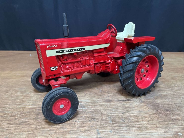 1/16-ih-1026-hydro-ertl-image-1