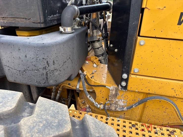 2010-caterpillar-140m-vhp-plus-image-14