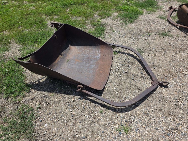 horse-drawn-dirt-mover,-pointed-back-image-1