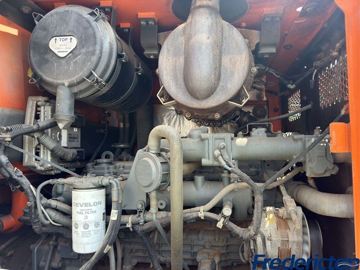 2014-doosan-dl250-image-14