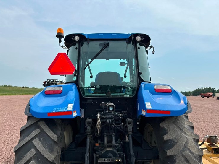 2017-new-holland-t5.110-image-16