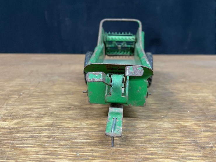john-deere-16-image-13