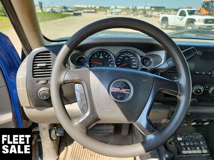 2008-gmc-sierra-2500hd-image-10