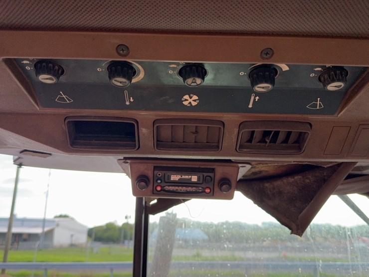 john-deere-2755-image-20