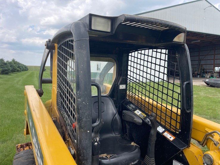 2006-john-deere-317-image-17