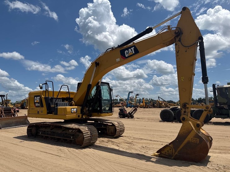 2018-caterpillar-320gc-image-4