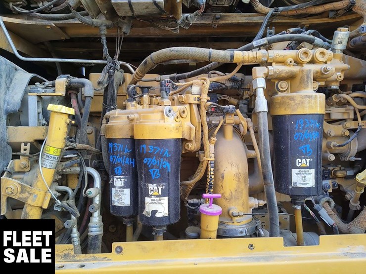 2020-caterpillar-14-image-28