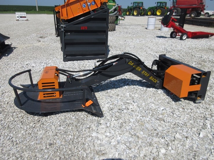 land-honor-quick-attach-articulating-boom-brush-cutter-image-1