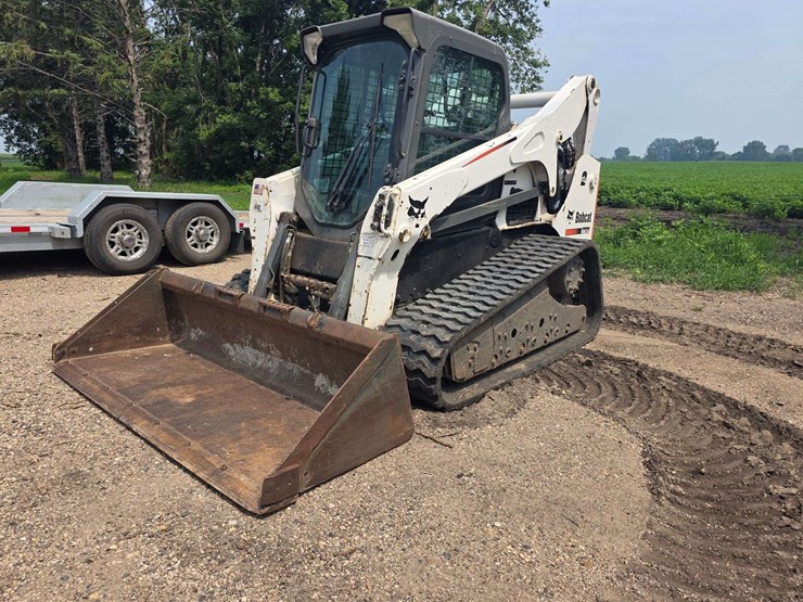 2013-bobcat-t750-image-15