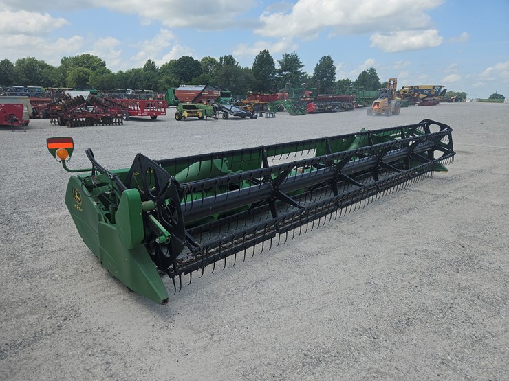 2011-john-deere-625f-image-1