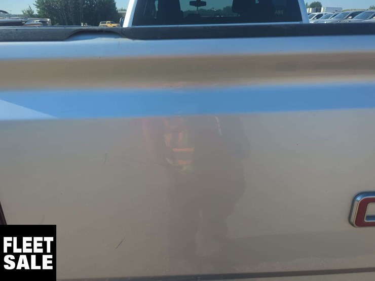 2018-gmc-sierra-2500hd-image-29