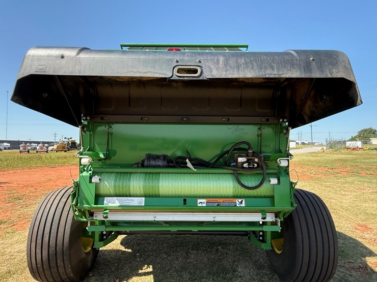 john-deere-560m-image-22
