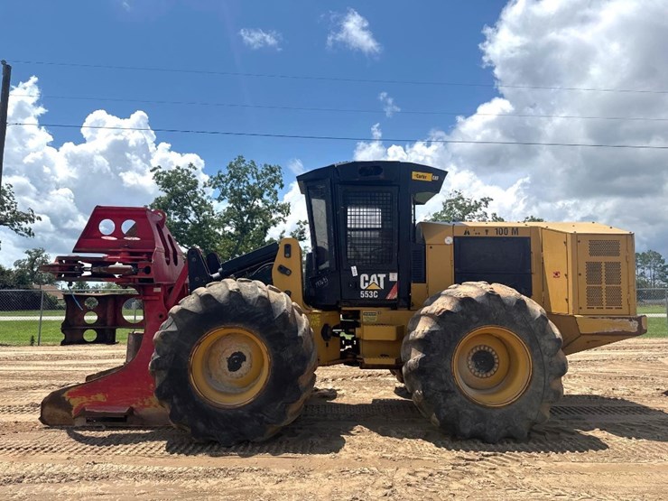 2016-caterpillar-553c-image-1