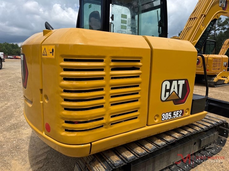 2021-caterpillar-305-image-18