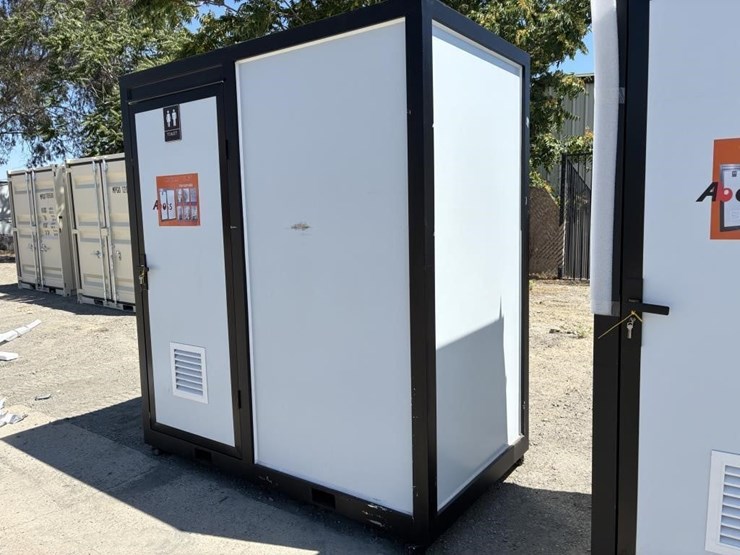 49"x87"x98"-portable-restroom-w/-shower-image-1