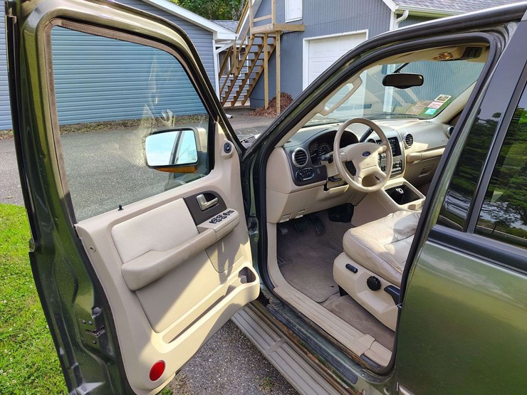 2003-ford-expedition-image-27