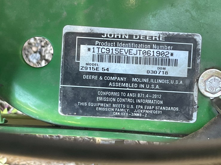 2022-john-deere-la-image-16