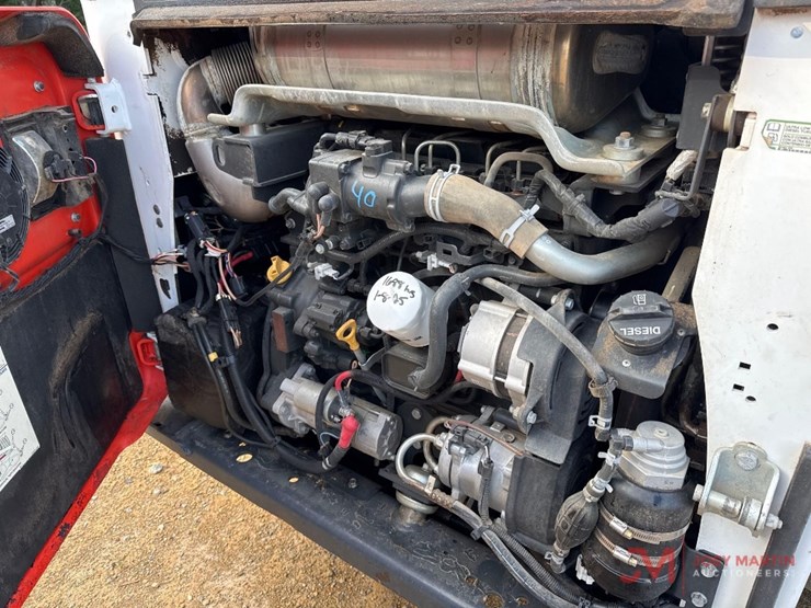 2018-bobcat-s850-image-10