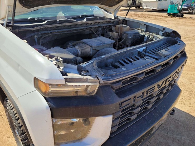 2021-chevrolet-silverado-2500-image-15