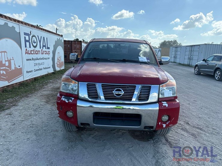 2011-nissan-titan-image-31